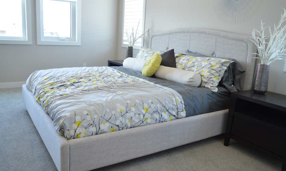 Benefits of king Bed Pillow Arrangements