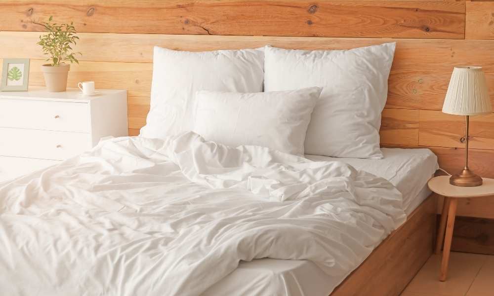 Types of Bedding: There are many types of Bedding that can be used in a Bedroom