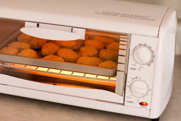 Small Kitchen Appliances to Help You Conquer Your Cooking Toaster Oven