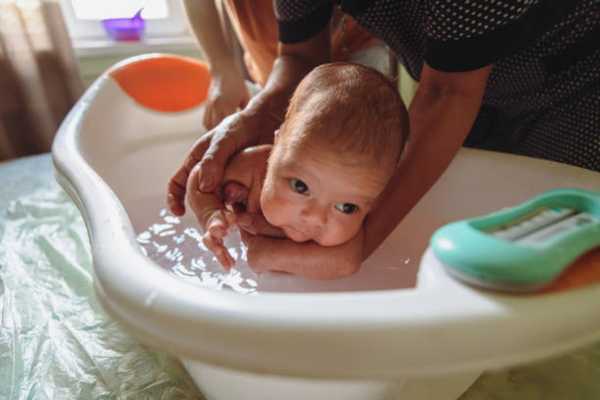 The 10 Essentials for Your Baby's Nursery Baby Bathtub