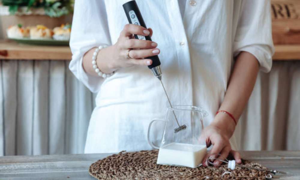 How To Use A Milk Frother